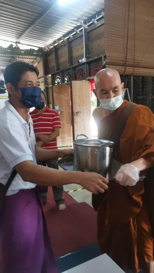 Fundraising for Monastery Food & Medical Offering (4)